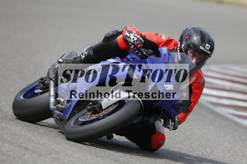 /10 20.04.2026  Pluess Moto Sport ADR/Freies Fahren/1